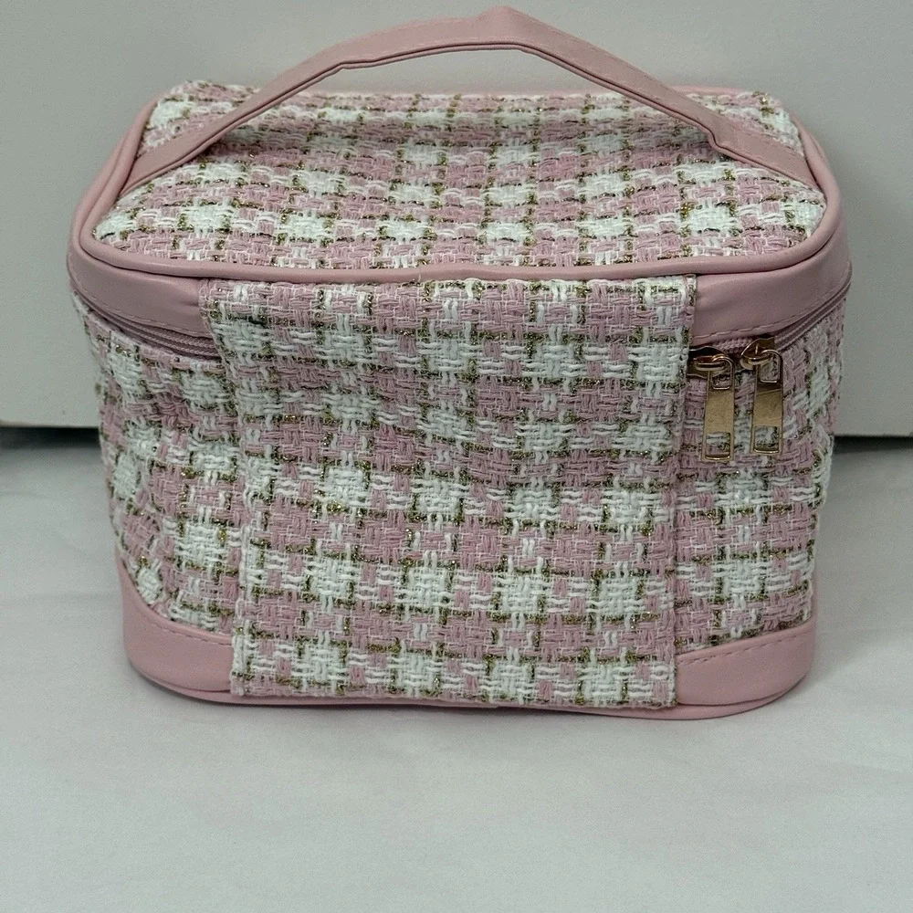 Ulta‎ Makeup Cosmetic Train Case Travel Plaid Pink White Zipper Foldable Lined
